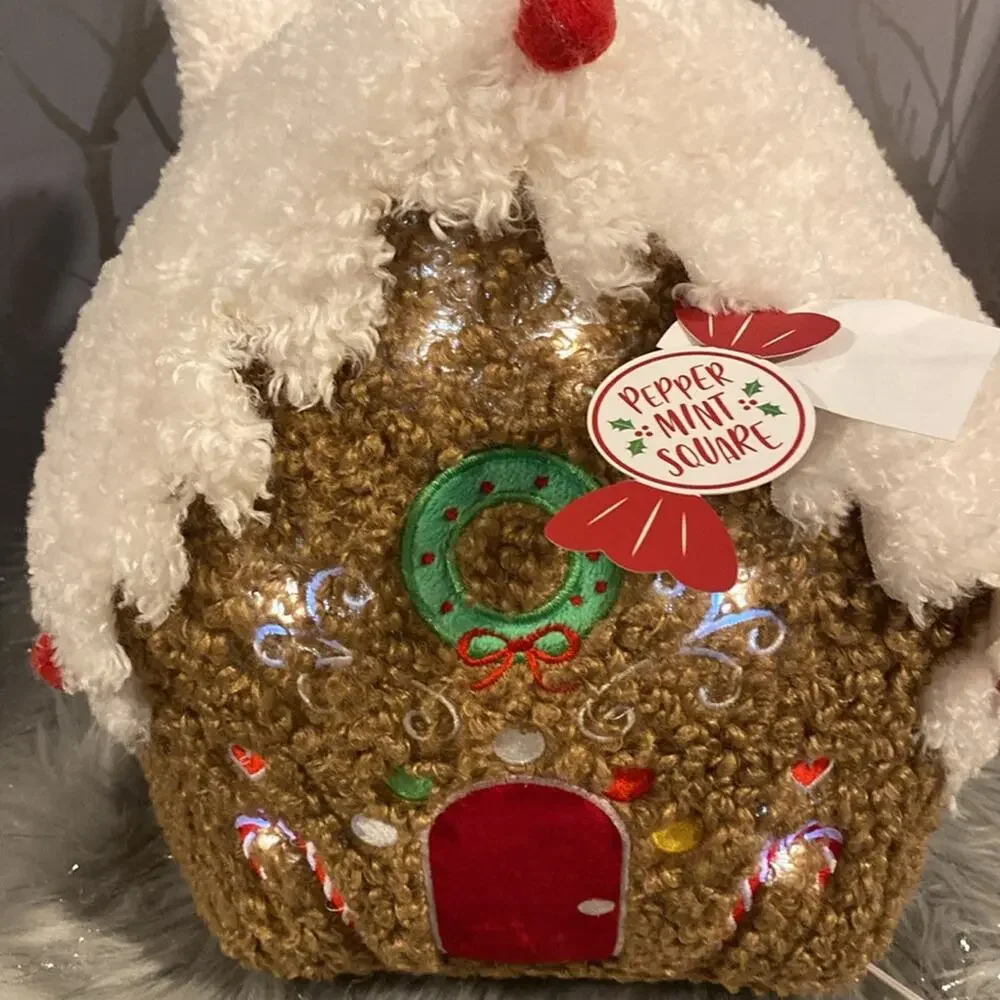 BNWT PEPPERMINT SQUARE LED Lighting Gingerbread House Christmas Pillow